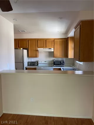 Photo #6: 2299506 Listing 