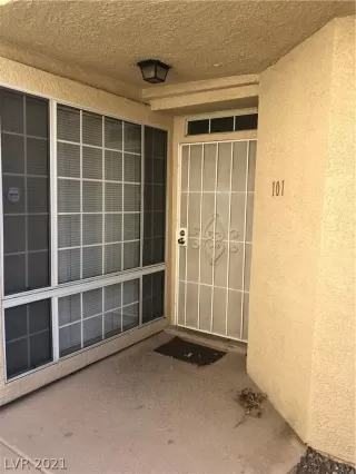 Photo #1: 2299521 Listing 