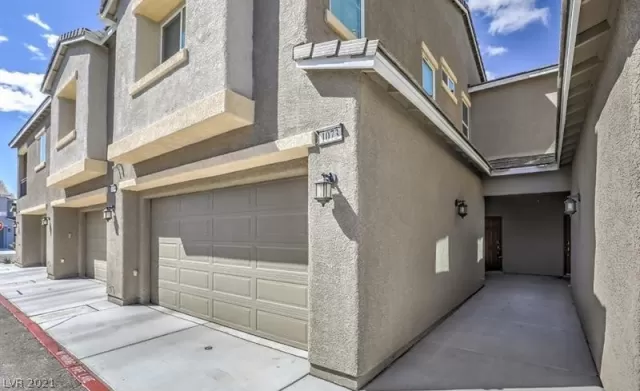 MLS: 2299541 Condo For Sale