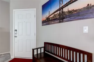 Photo #4: 2299541 Listing