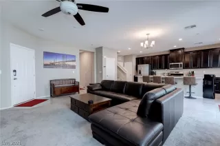 Photo #6: 2299541 Listing