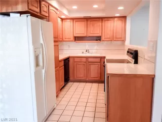 Photo #5: 2299544 Listing