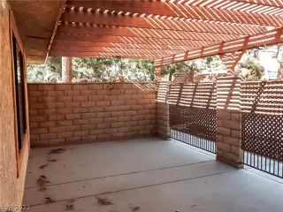 Photo #6: 2299544 Listing