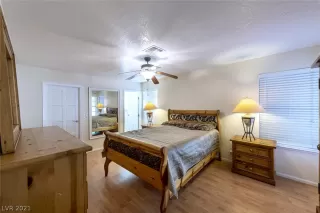 Photo #6: 2299548 Listing