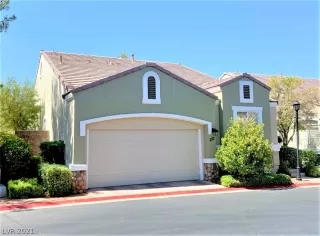 Photo #1: 2299592 Listing 