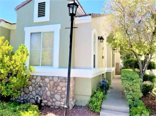 Photo #2: 2299592 Listing 