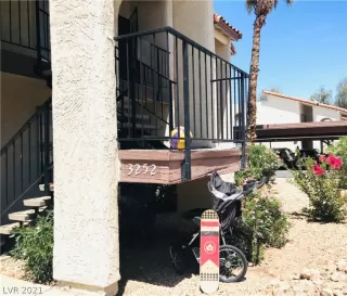 Photo #1: 2299637 Listing 