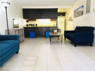 Photo #4: 2299637 Listing 