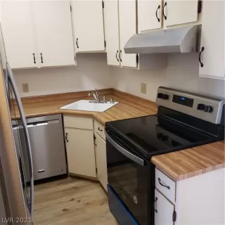 Photo #6: 2299737 Listing 