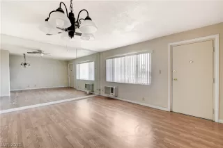 Photo #3: 2299777 Listing 