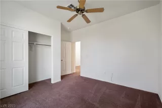 Photo #5: 2299829 Listing