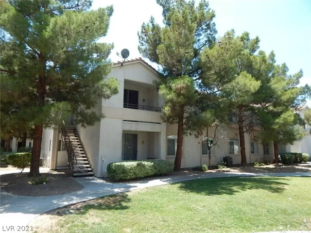 MLS: 2299844 Condo For Sale