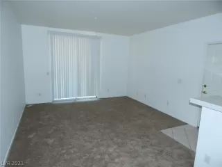 Photo #2: 2299844 Listing