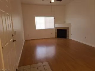 Photo #1: 2299860 Listing