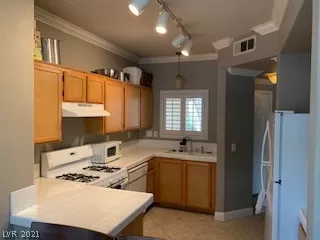 Photo #4: 2299959 Listing 