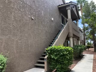 Photo #5: 2299980 Listing 