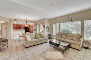 Photo #4: 2299983 Listing 