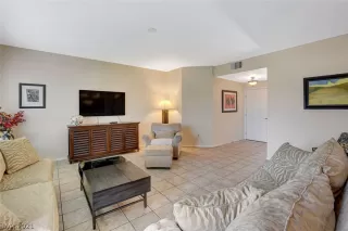 Photo #6: 2299983 Listing 