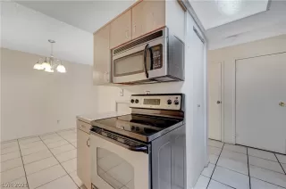 Photo #6: 2299986 Listing 