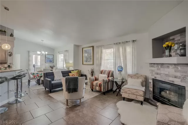 MLS: 2300006 Condo For Sale