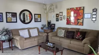 Photo #5: 2300017 Listing 