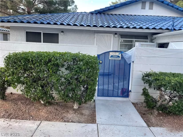 MLS: 2300096 Condo For Sale