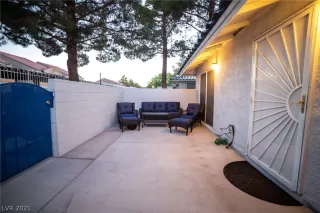 Photo #1: 2300096 Listing