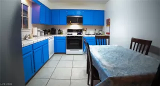Photo #5: 2300096 Listing