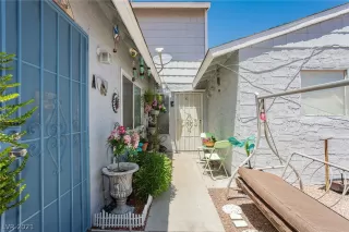 Photo #1: 2300112 Listing 