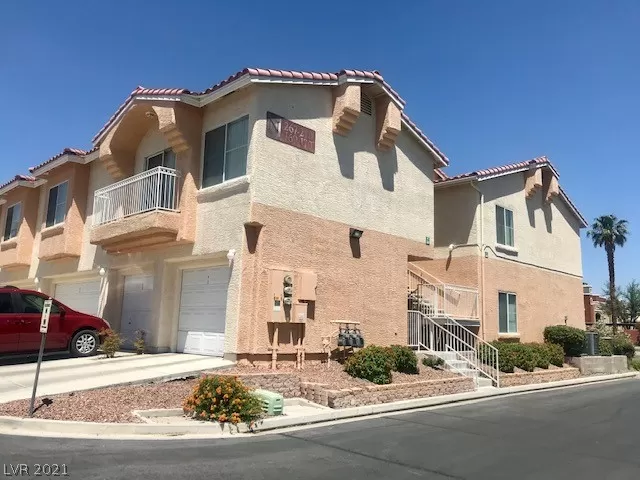 MLS: 2300117 Condo For Sale