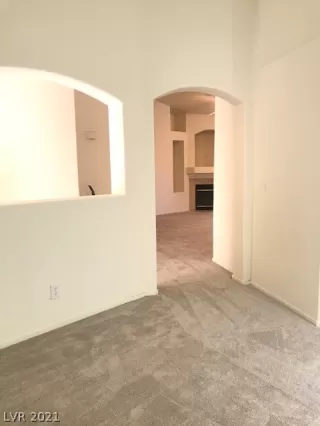 Photo #5: 2300117 Listing 