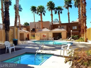 Photo #2: 2300121 Listing