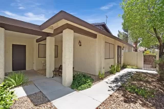 Photo #2: 2300137 Listing