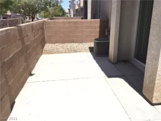 Photo #2: 2300188 Listing 