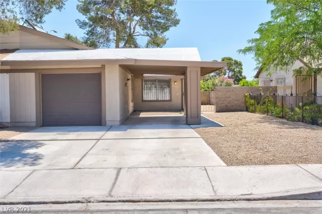 MLS: 2300190 Condo For Sale