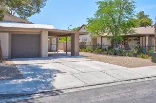 Photo #1: 2300190 Listing 