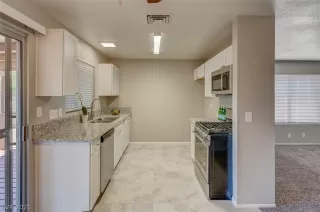 Photo #3: 2300190 Listing 