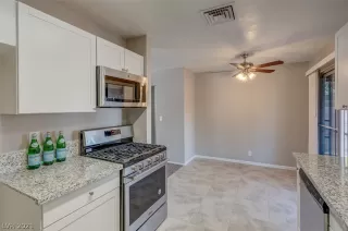 Photo #5: 2300190 Listing 