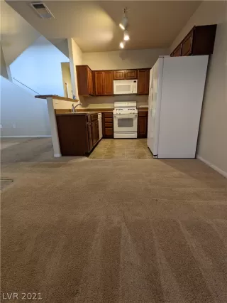 Photo #4: 2300194 Listing 