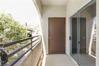 Photo #5: 2300237 Listing 