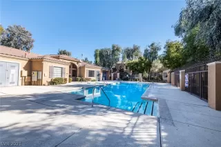 Photo #1: 2300262 Listing