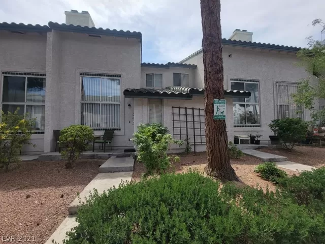 MLS: 2300288 Condo For Sale