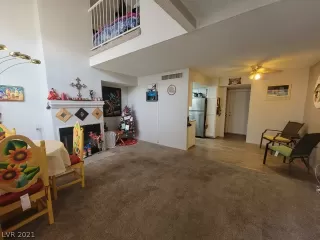 Photo #3: 2300288 Listing