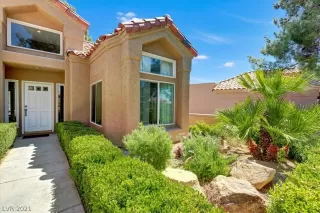 Photo #3: 2300333 Listing