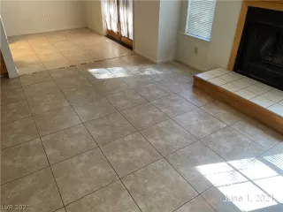Photo #3: 2300345 Listing 