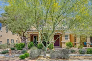 Photo #2: 2300371 Listing