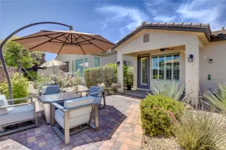 Photo #2: 2300378 Listing 