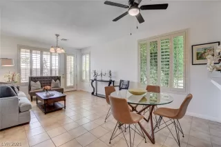 Photo #4: 2300378 Listing 