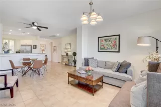 Photo #6: 2300378 Listing 