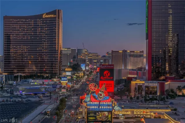 MLS: 2300390 Condo For Sale